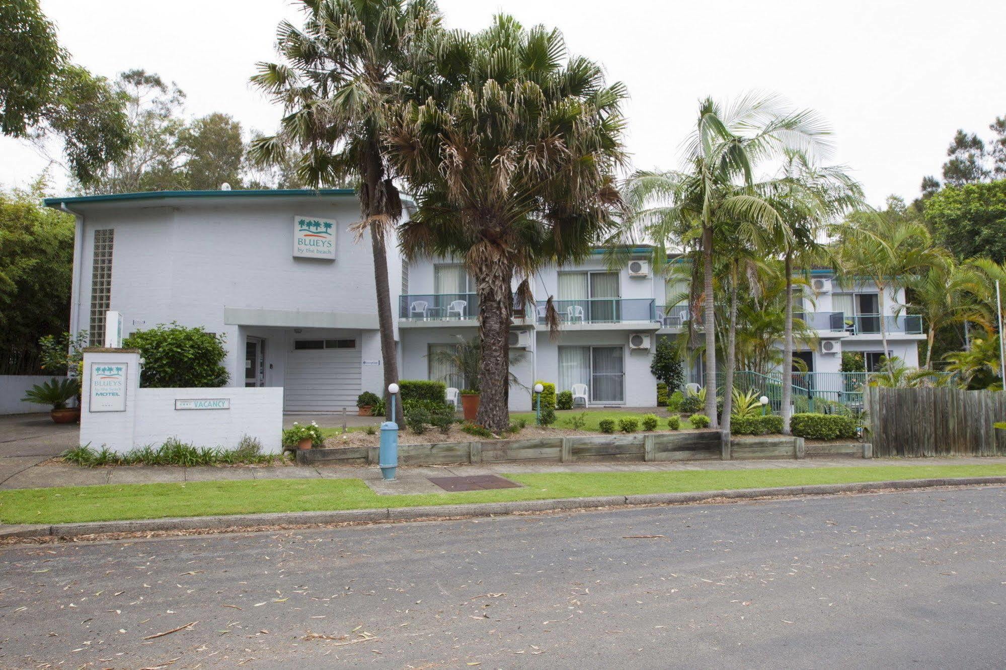 Blueys Motel Блуис Бийч Екстериор снимка